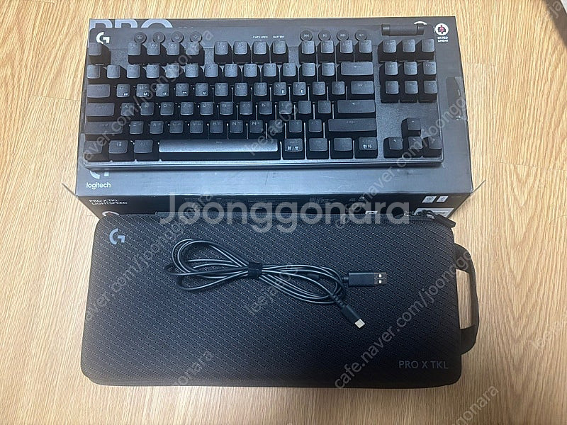 로지텍GPRO X TKL LIGHTSPEED 키보드 판매합니다.--1