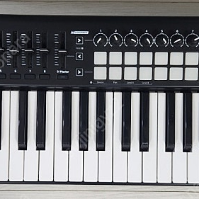 NOVATION 런치키49 MK3 마스터키보드