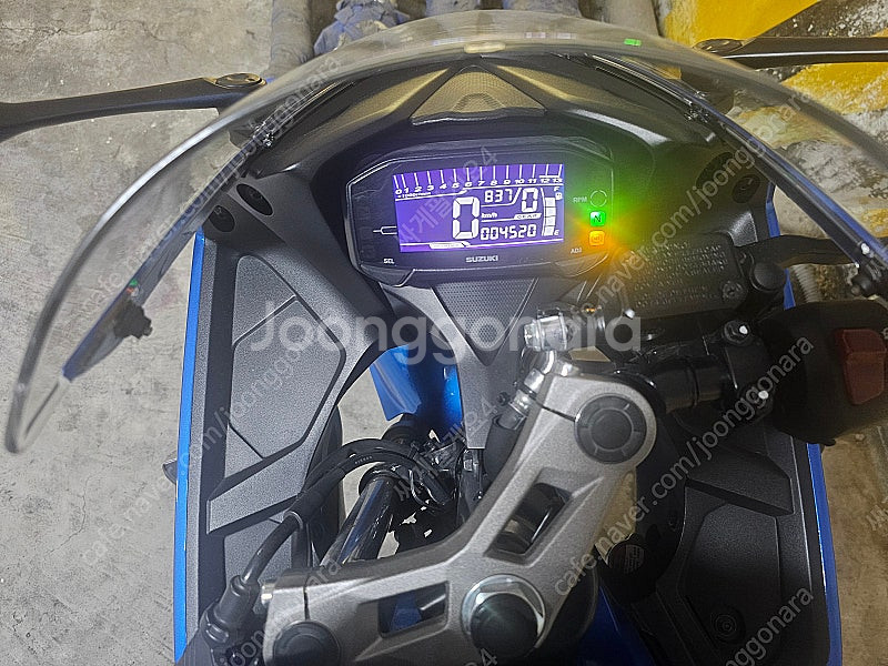 스즈끼 gsx-r125 4520km 신차급--1