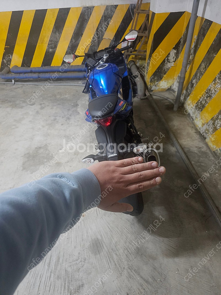 스즈끼 gsx-r125 4520km 신차급--6