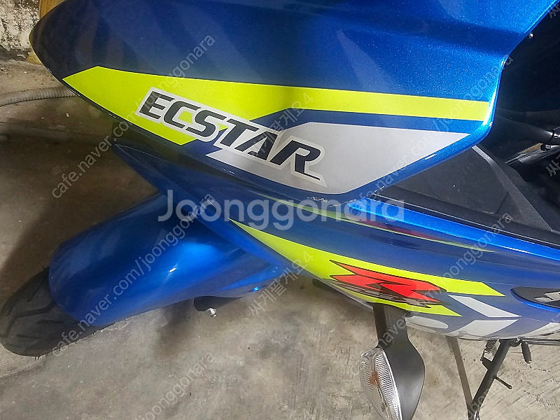 스즈끼 gsx-r125 4520km 신차급--8