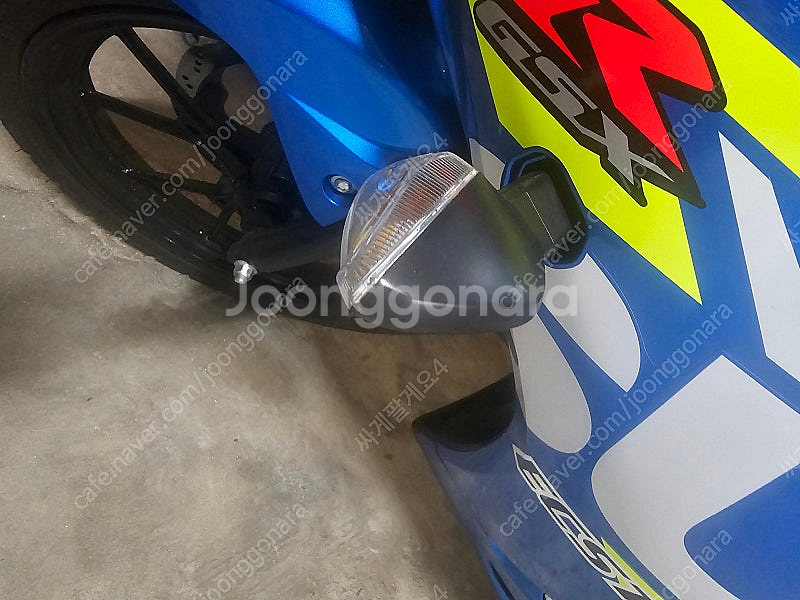 스즈끼 gsx-r125 4520km 신차급--9