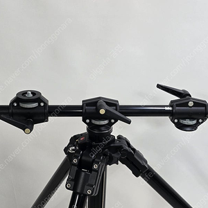 맨프로토 161mk2b삼각대와 131DD Accessory Arm for 4 Heads 암(블랙) 판매합니다.