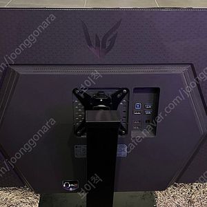 LG 32GR93U 4K 게이밍모니터 144Hz(어고트론 모니터암 포함) 팝니다