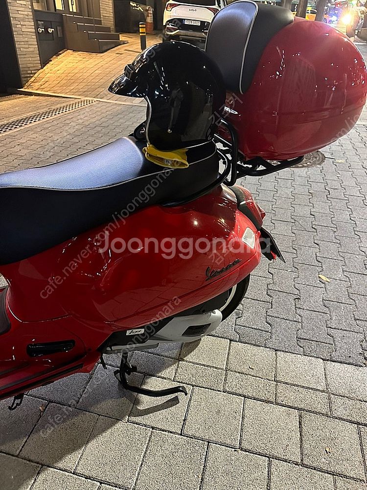 베스파 gts125 23년식 레드 블랙에디션 팝니다(가...--2