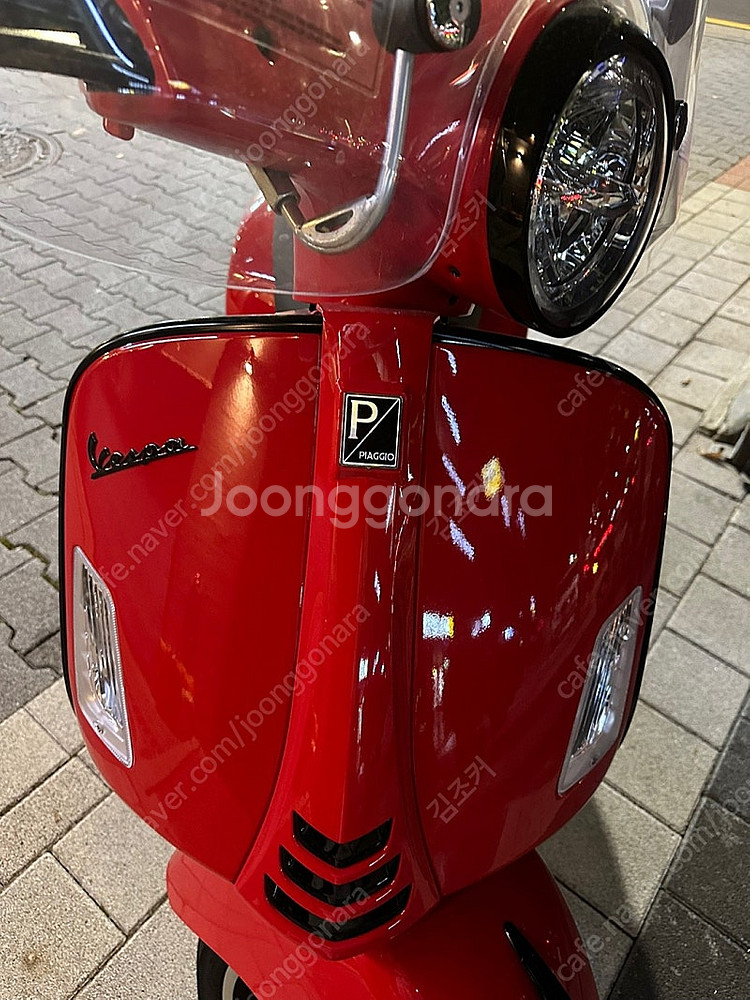 베스파 gts125 23년식 레드 블랙에디션 팝니다(가...--3