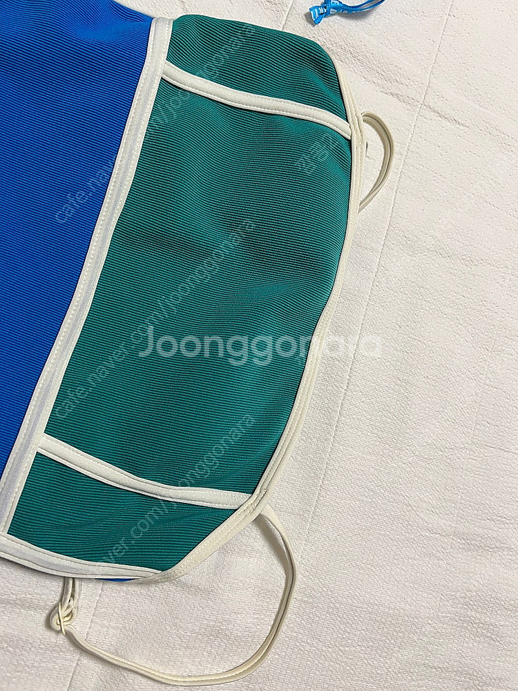 데이즈데이즈 수영복 사이즈 S 택포(가격인하)--2