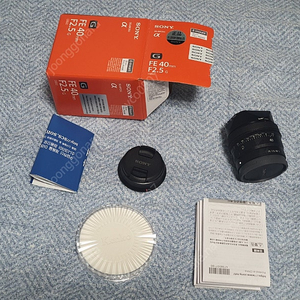 sel40f25g sel40f25 40mm f2.5 소니 40g 박스 풀세트 판매합니다.(하오게 사각후드 + 필터)