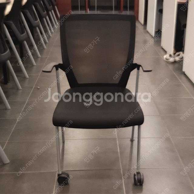 퍼시스 사무용가구 책상 의자 회의테이블 책장 등등 새로...--2