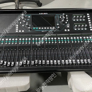 Allen & Heath SQ7 판매합니다.