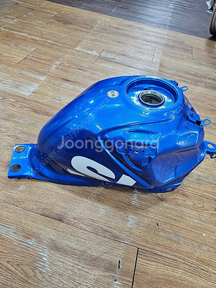 GSX-S125 / GSX-R125 기름탱크--2