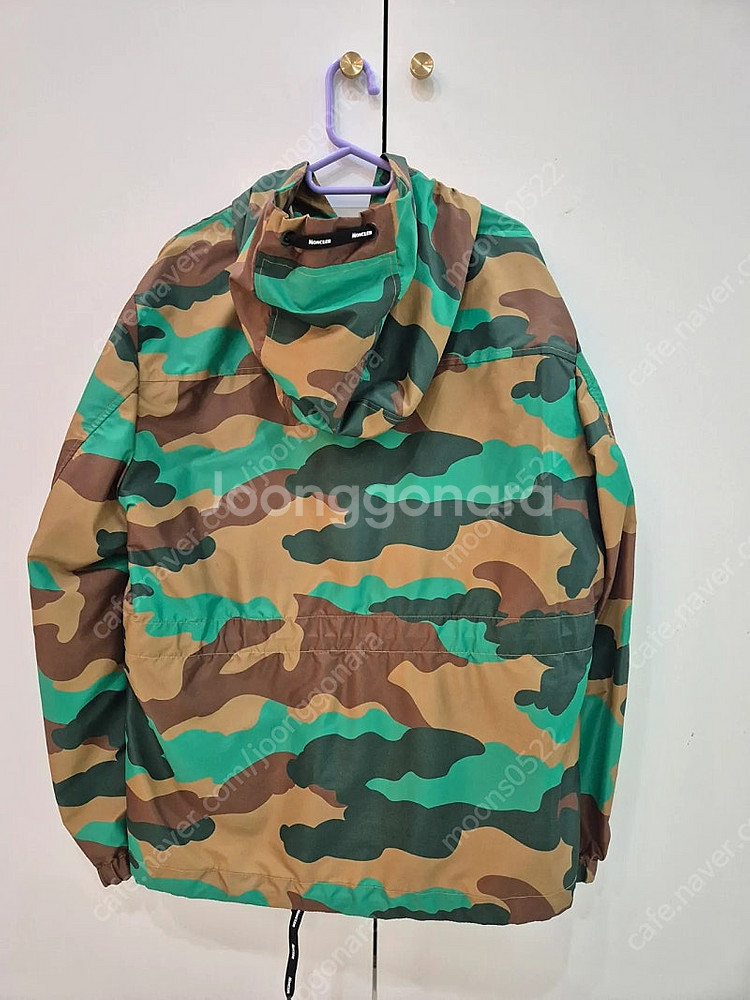 몽클레어 가을점퍼 판매합니다--1
