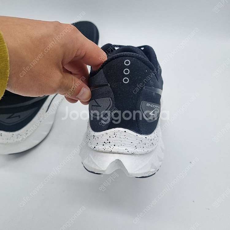 써코니 엔돌핀 스피드4 블랙 남성 310mm--7