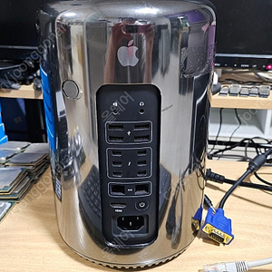 Apple Mac Pro A1481 Late 2013