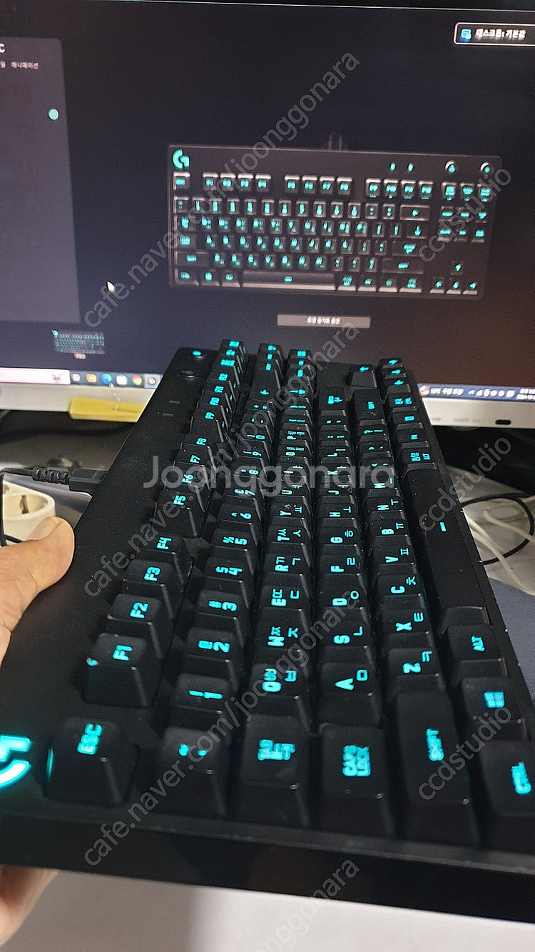 로지텍 G-PRO 텐키리스 게이밍 키보드 Y-U0031--0