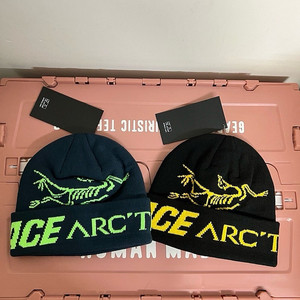 좌쓰 Palace x Arc'teryx Beanie 팔라스 x 아크테릭스 비니 블랙, 그린