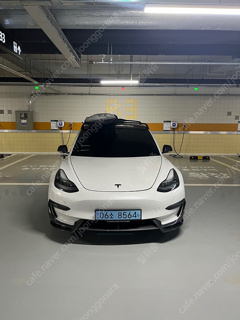 테슬라 모델3 2020년 화이트 롱레인지