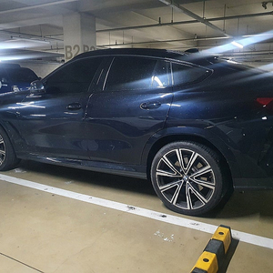 <판매> BMW G바디 X5/X6 인디비주얼 22인치 순정품휠타이어