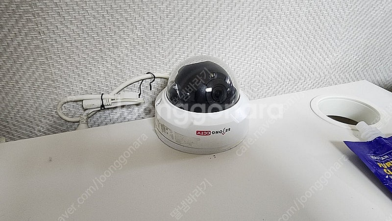 유니뷰 NVR301-04LB-P4 cctv 카메라 2대--1