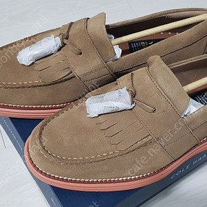 새상품 콜한 COLE HAAN 로퍼 US8.5(265) 판매