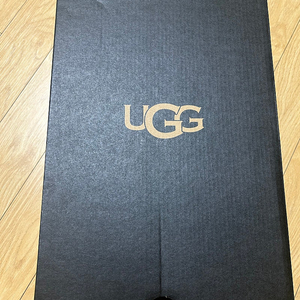 UGG 어그 뉴만 (Neuman) 270mm