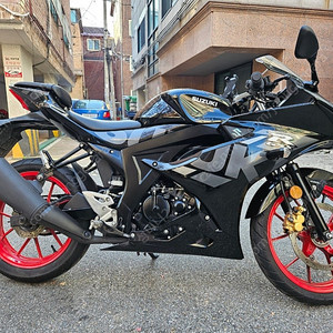 스즈끼GSX-R125A 21년식 팝니다