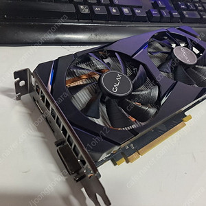 갤럭시 GTX1660 OC 6G 그래픽카드 팝니다...