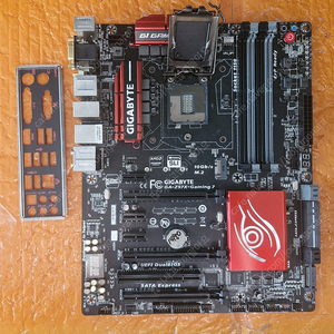 Gigabyte GA-Z97X-Gaming7 백패널포함 2만8천원 (소켓하자, 배송비포함)