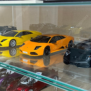 1:18 오토아트 무르시엘라고 LP640