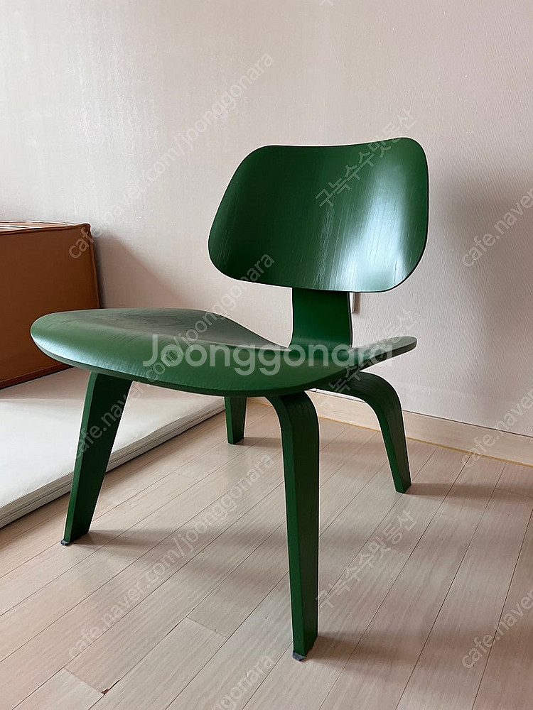 LCW 허먼밀러 임스체어 판매합니다. 아르떼미데 프리츠...--0