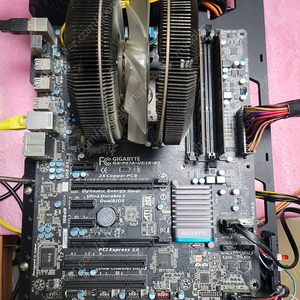 i5 2500k Ga-p67a-ud3r-b3 8G