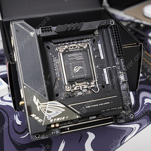 Asus Z690i strix DDR5 풀박스 1700소켓 ITX메인보드