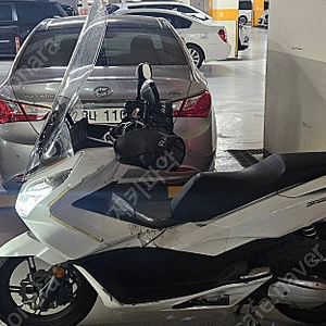 PCX 125 16년식 화이트