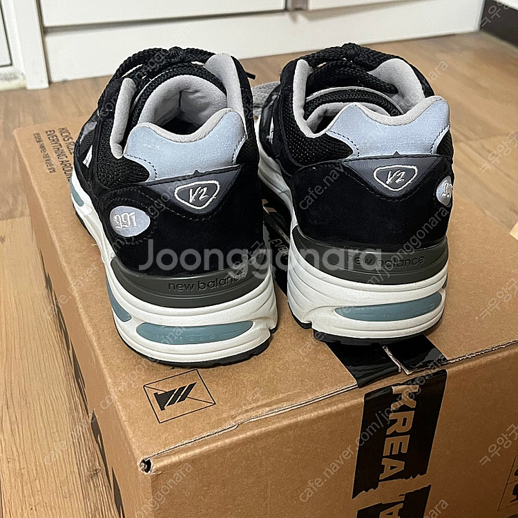 뉴발란스991v2 245--1