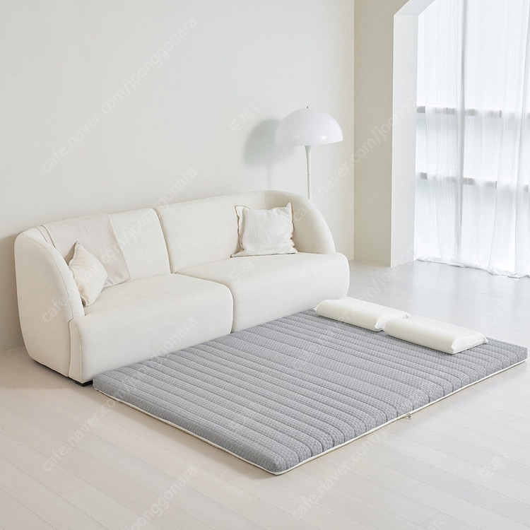 탄탄하게 받쳐주는 허리에좋은 토퍼 접는 바닥 매트리스 단단한 1인용 손님용 수면매트 접이식 원룸 침대 손님용 매트릭... 이미지