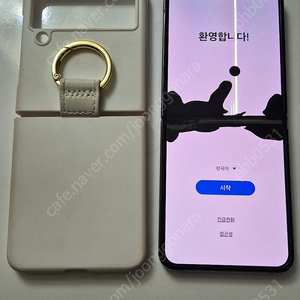 Z플립4 퍼플 256GB 액정파손폰 저렴하게 팝니다.