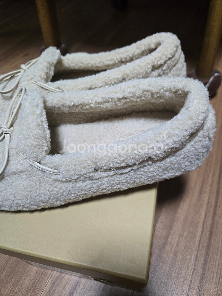 르꼬르망 양털 퍼드라이빙슈즈 240사이즈--1