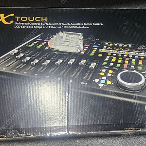 베링거 엑스터치 Behringer X-touch