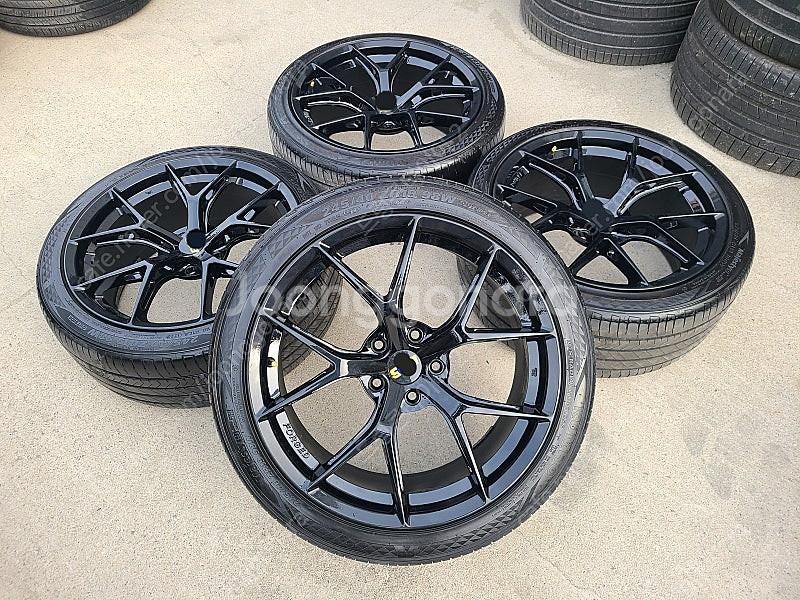 [판매]BBS Fir 스타일 19인치 블랙유광 휠타이어...--0