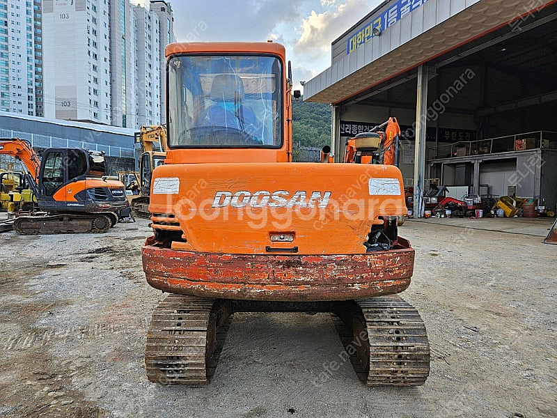 대우 두산 SL55V 2000년식 그라플장착 신형엔진교...--3