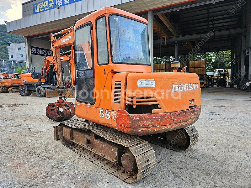 대우 두산 SL55V 2000년식 그라플장착 신형엔진교...--4