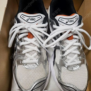 아식스 젤카야노 14 280 팝니다. Asics Gel-Kayano 14 White Piquant Orange