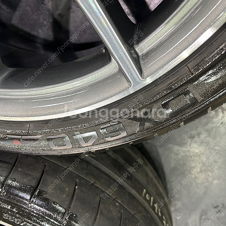 제네시스G70 19인치 중고 휠타이어 한대분--6
