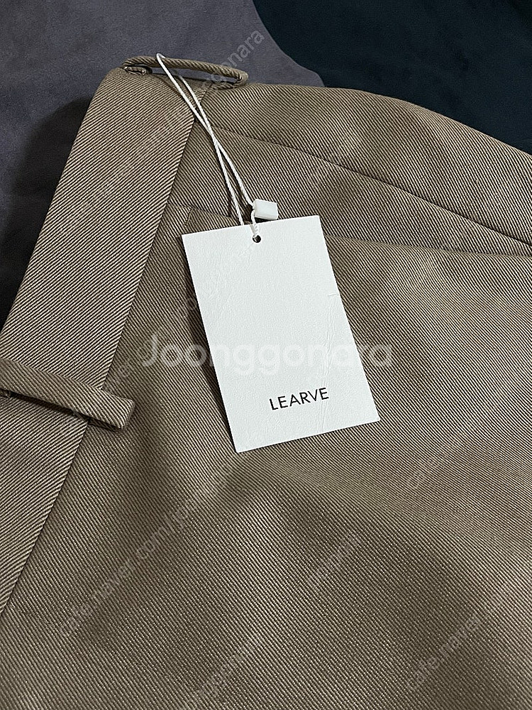 Learve 르아브 네이트 울 블랜디드 세미와이드 팬츠...--1