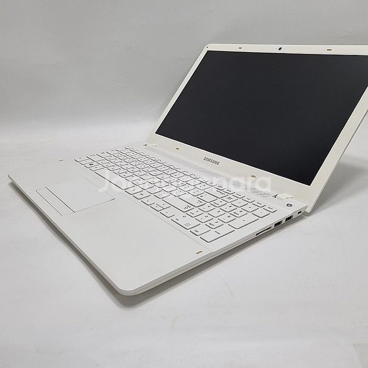 12삼성노트북 인텔코어 SSD/램8G/성능업/화이트--6