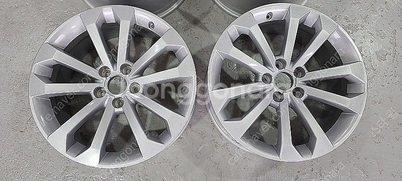 아우디 q5 18인치 순정휠 대품판매20만원--2