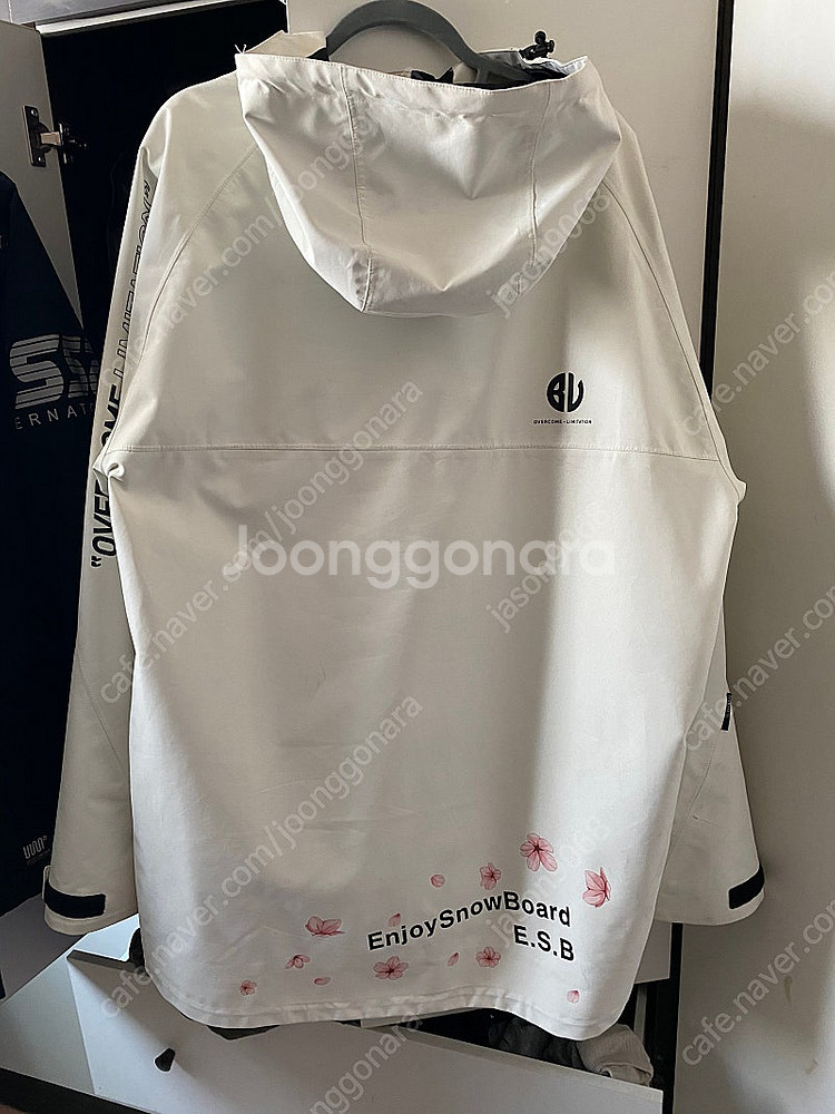 22-23 블렌트 RICO JKT - WHITE 싸이즈...--1