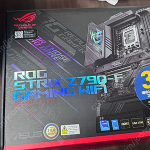 ROG STRIX Z790 F GAMING WIFI