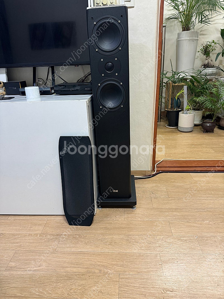 엘락. JBL--0