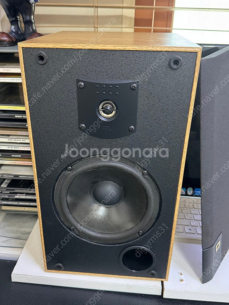 엘락. JBL--3
